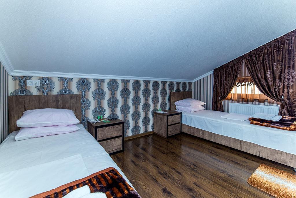Hotel Guglux &Wine Cellar 텔라비 외부 사진