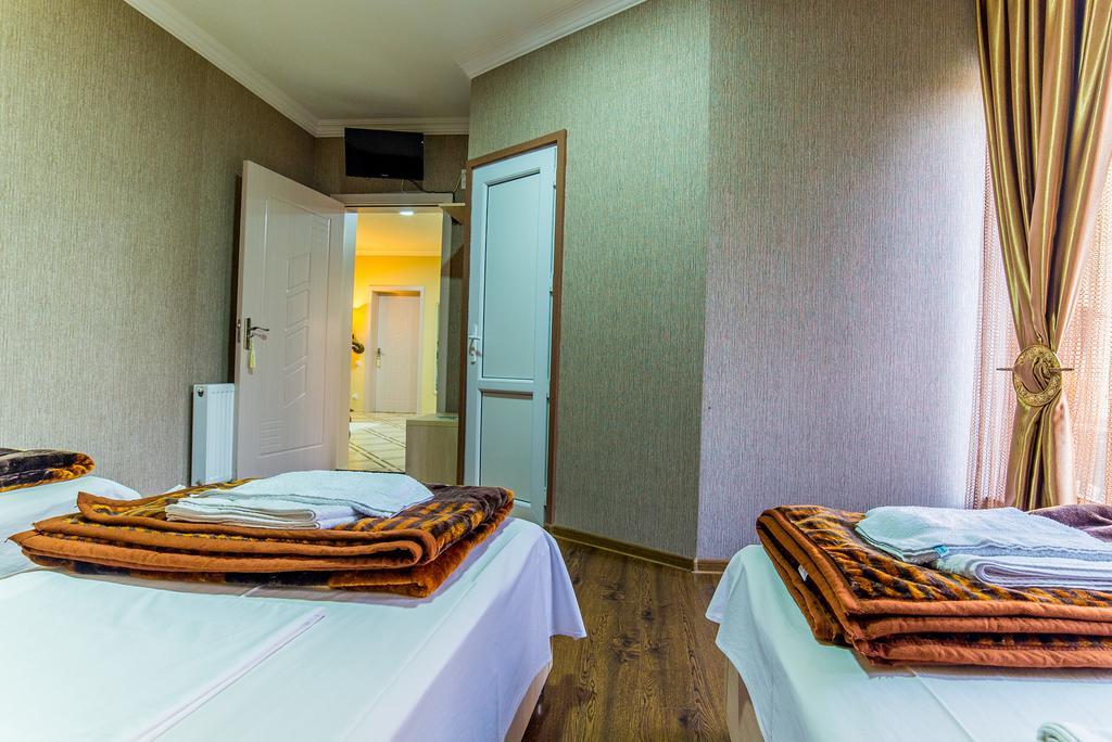 Hotel Guglux &Wine Cellar 텔라비 외부 사진