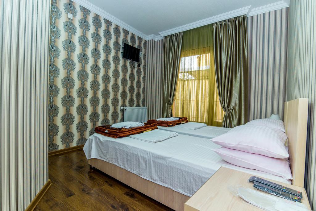 Hotel Guglux &Wine Cellar 텔라비 외부 사진